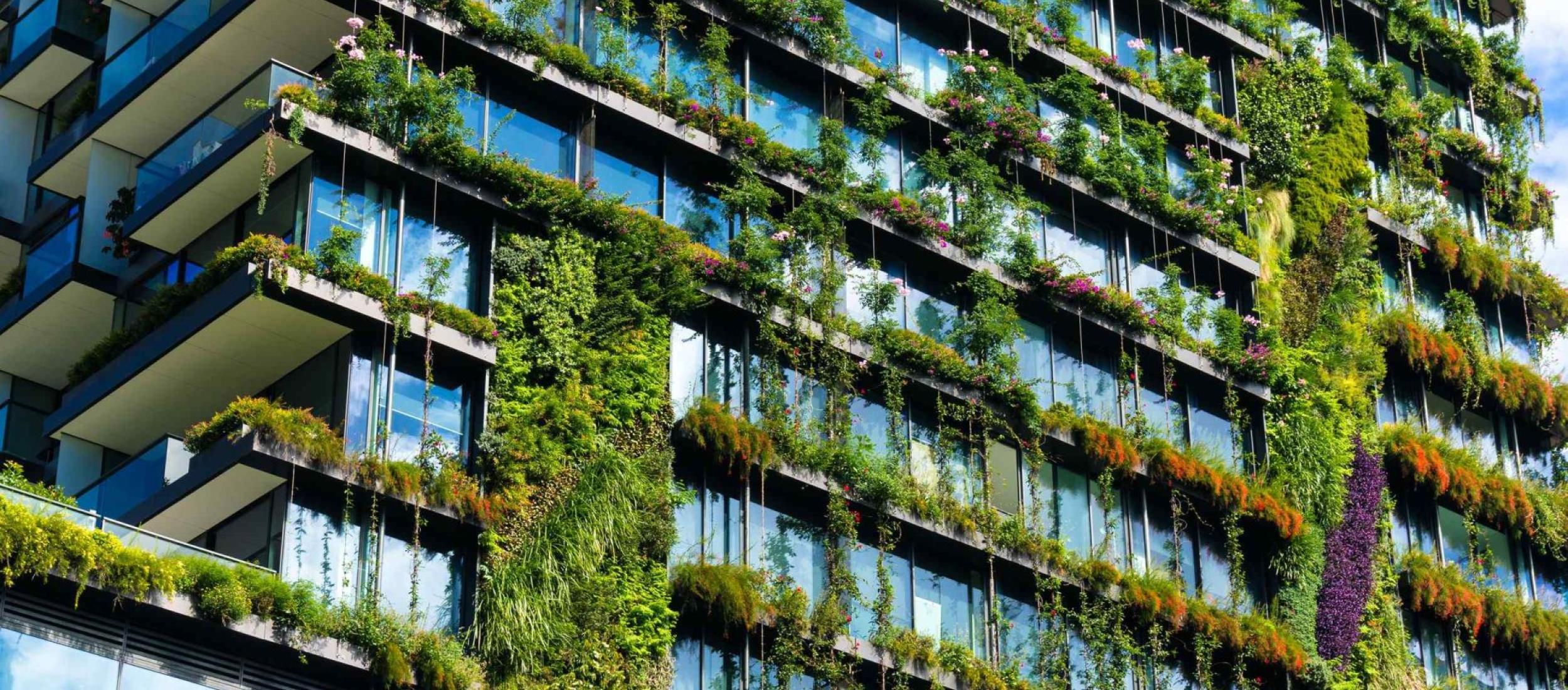 Groene circulaire gebouw